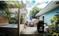Tranquility Bungalow by the Beach w/Pool & Hot Tub - Lejligheder