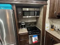 Cozy 2 bedroom RV with pool 린더 호텔