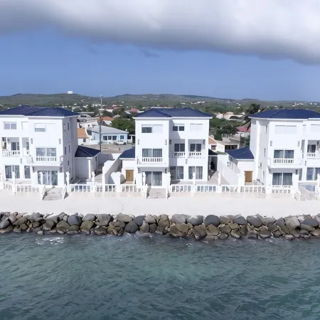 Luxurious Villa Fillipe 1  Beach Front , Sea View: Spacious, Private Pool & AC