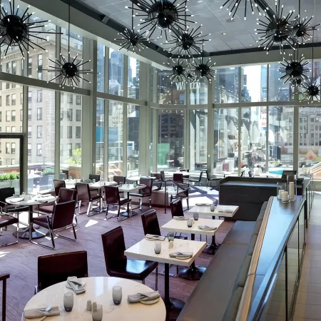 M Social Hotel New York Times Square Отели рядом с достопримечательностью «Театр Август Уилсон»