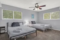 Private Retreat w/ Pool, Patio, BBQ! 6BR 3BA Gem - Private Pools