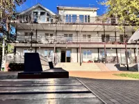 Uralskie Samotsvetyi Hotel