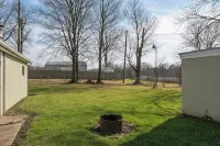 House with fenced yard and easy access to I-70
