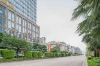 Lianjiang Wanhao Hotel - parking