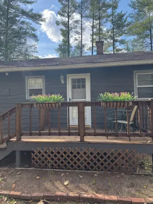 Waterfront Adirondack Cabin, Private Hudson River Access & Fire Pit - Chalets