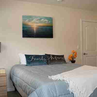 PasoWineHouse-3Bd,2 1/2 Bath, few blcks frm dwntwn Rooms