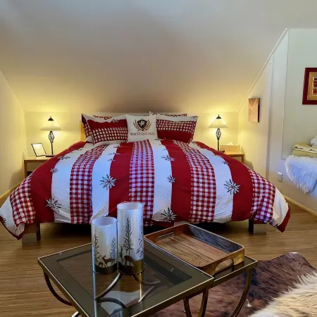 Engel Ingold Lodge-Romantic place in the middle of the Swiss Alps-Hotel Services