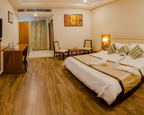 Hotel Hari Vilaas Hotels near IP Mall