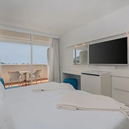 Iberostar Waves Bouganville Playa