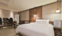 جراثياس هوتل جيمهاي