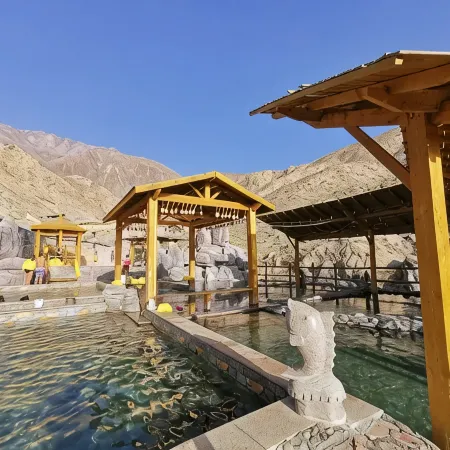 Da Qaidam Wild Luxury Hotel | City of Light & Shadow