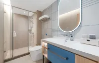 Rujia Hotel (Guangzhou Take Village Subway Station Branch) Hotéis em Zhujiang New Town/Guangdong Museum