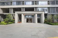 Bayman City Apartment (Wuyue Plaza Store in Huzhou) - Condos
