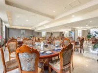Yinlong International Hotel Hotel di Guide