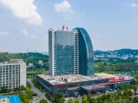 Huatian Hotel Loudi فنادق في لَودي