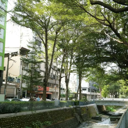 Feng Chia Green Hotel
