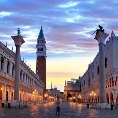 Hotel Mercurio Hotels near St. Mark's Campanile