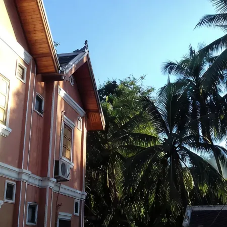 Villay Vanh Place House Отели рядом с достопримечательностью «Ват Ахам»