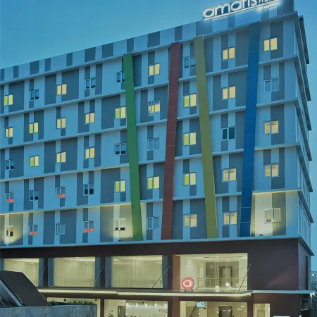 Lynn Hotel Serang