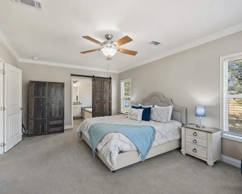 Hye Life in the Hill Country! Hotels in Blanco County