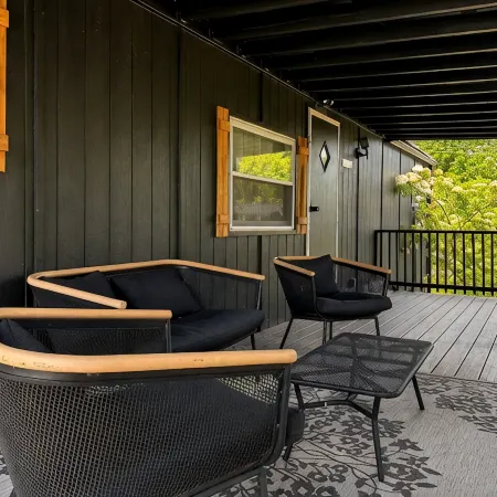 Cozy basecamp minutes from waterfalls, hiking and climbing