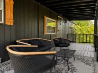 Cozy basecamp minutes from waterfalls, hiking and climbing