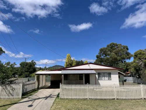 Comfortable 2-Bedroom Home in Mudgee “Rest Easy Mudgee” - บังกะโล