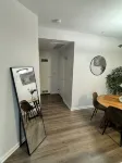 Modern 1-bedroom with WiFi, pool, fitness center, and comfort in San Ramon. - balcony