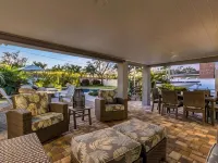 Flamingo Royale — Beach Luxury Resort