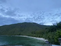 Playcation in Paradise villa with endless water view