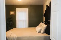 The Laurelville in Hocking Hills Hills with Hot Tub - 3-Star