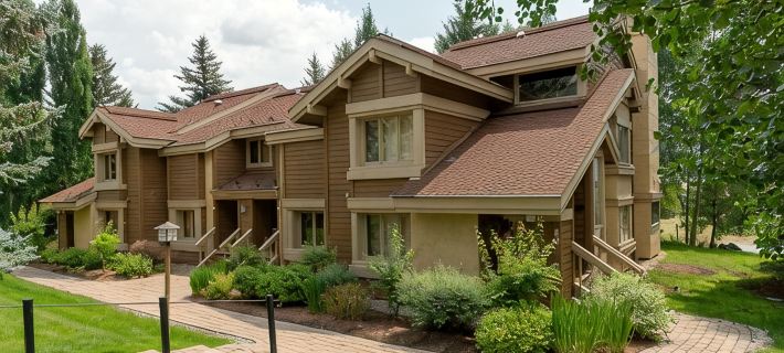 Luxury 3 bedroom + loft located on Dollar mountain in Elkhorn w/ pool & hot tub Hotels in Blaine County
