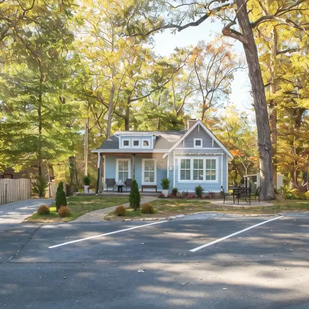 Cozy Cottage Across the Street from Carl Sandburg National Park