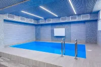 Atrium Hotel - Pools