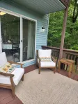 NEW! Peaceful Retreat at Nary Hill