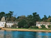 Studio Cosy, feet in the water Hotels in Douarnenez