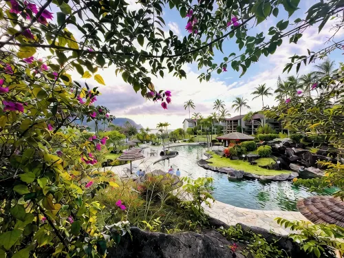 Tropical Paradise #8 at HBR, King Bed Studio with beach access, AC & kitchen - Condos