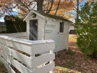 Sandpiper Cottage: Lakeside, Boat Slip, Beach, Family Friendly, Kayaks - 3-Star