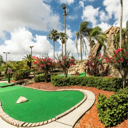 Peaceful Lakefront Resort Condo at Disneyworld! Central to Parks, Shopping, Etc!