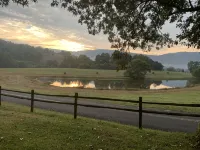 Cozy 2 Bedroom Guesthouse at High Corner Farm Hotels in Sequatchie County