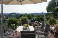 South-facing slope with panoramic views Wellness oasis in the house - 3 stjerner