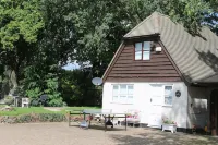 Inclusive, child-friendly, dogs welcome, garden area, near pubs/river/golf - 3-stjärniga