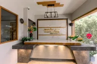 Madonna Hometel and Suites New Pandan - 4-Sterne