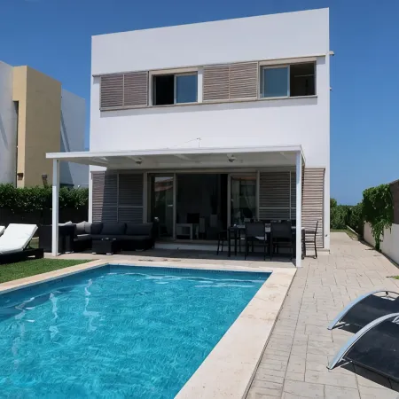 VILLA S. TOME 8PERS / IND. SWIMMING POOL/ SEA VIEW-IDEAL FAMILY-A600MTRS OF BEACHES