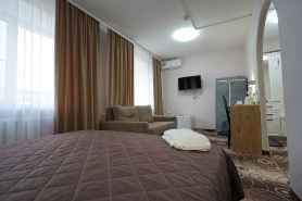 Suhona Hotel