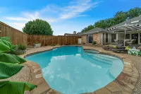 Family Friendly Luxury Home with Pool