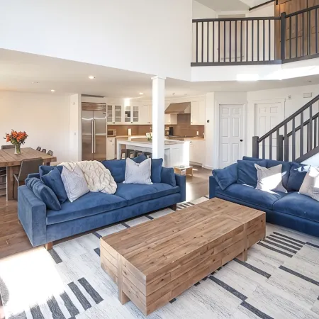 Fully Renovated Condo in Greenspring Community (Mt Snow)