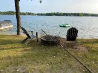 3 Br Lakefront House, Sandy Bottom on Lake Dewey in the Sister Lakes - 3-Star
