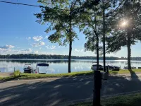 3 Br Lakefront House, Sandy Bottom on Lake Dewey in the Sister Lakes - 3-Star