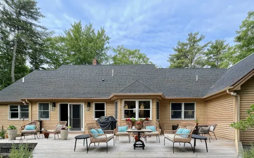 Simply perfect home for Maine adventure; equally close to the harbor & the lake - 3-Star